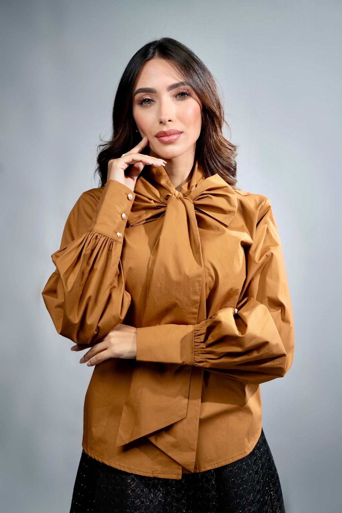 Covenant Front-Tie Blouse - Caramelo 2