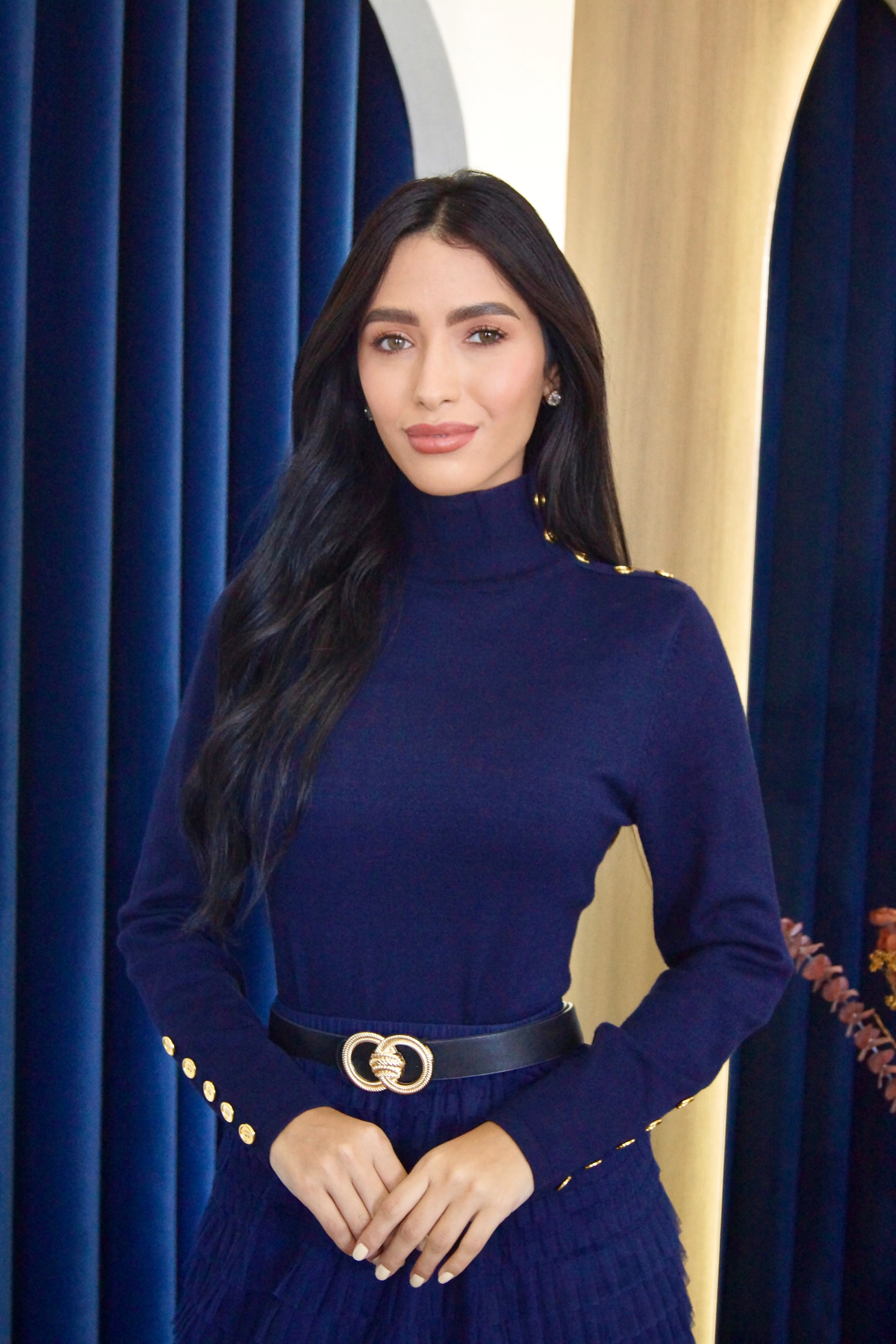 HeavenlightBlueSweater1225-0372