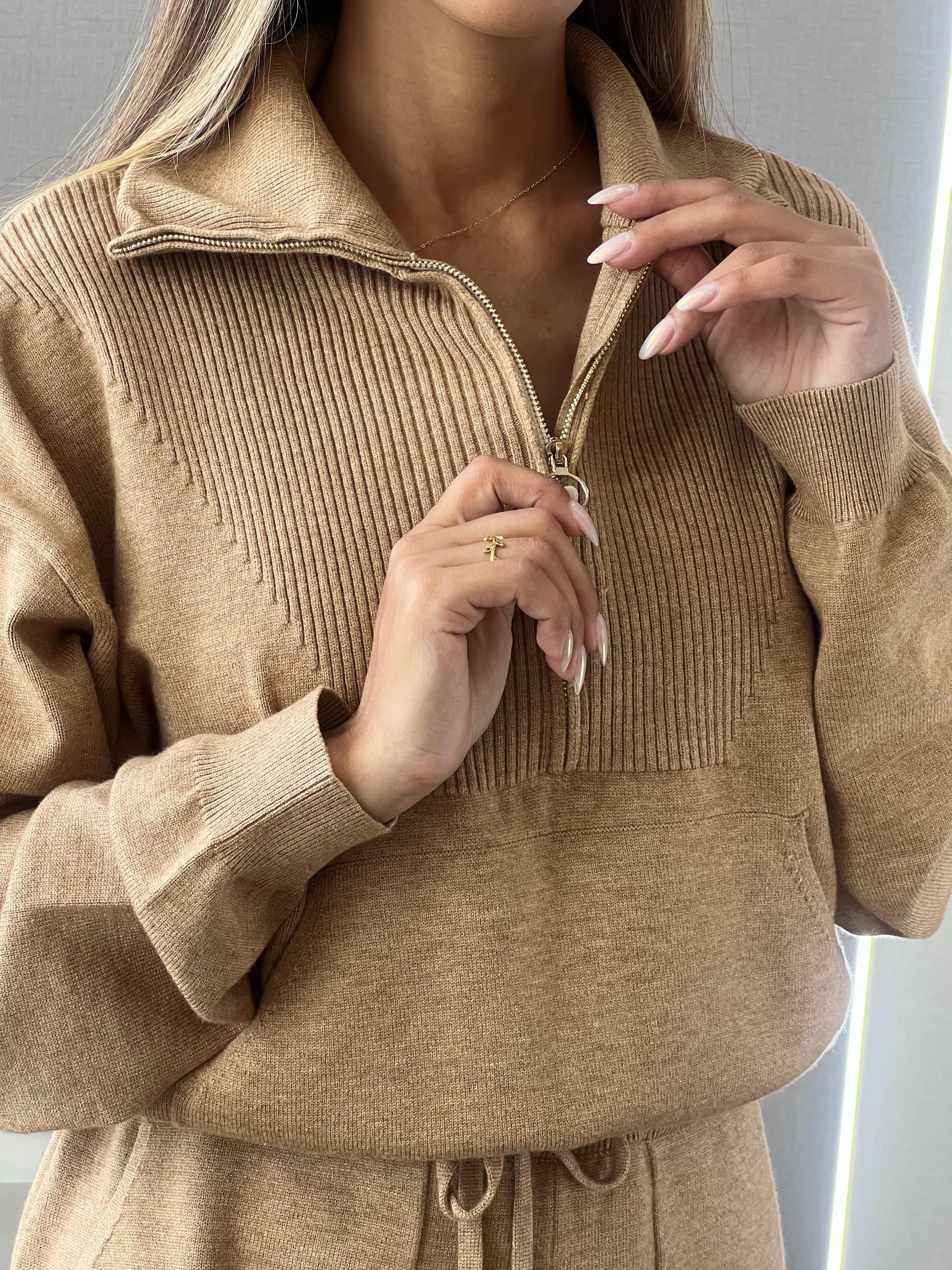 KnitJumpsuit_Fine Modesty3