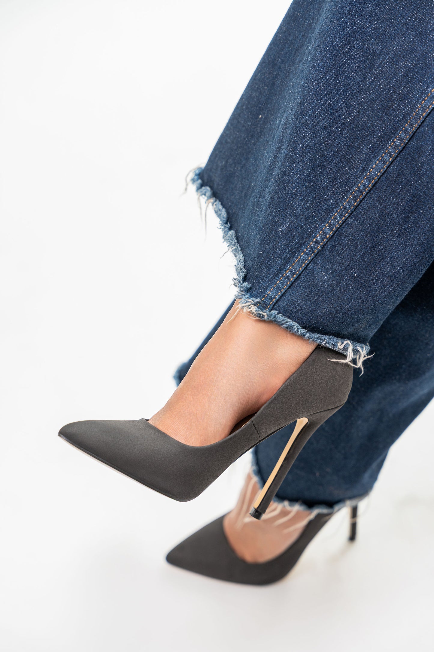 Suede Pumps 6