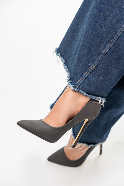 Suede Pumps 6